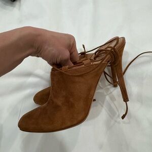 Elegant Tan Women's Heels